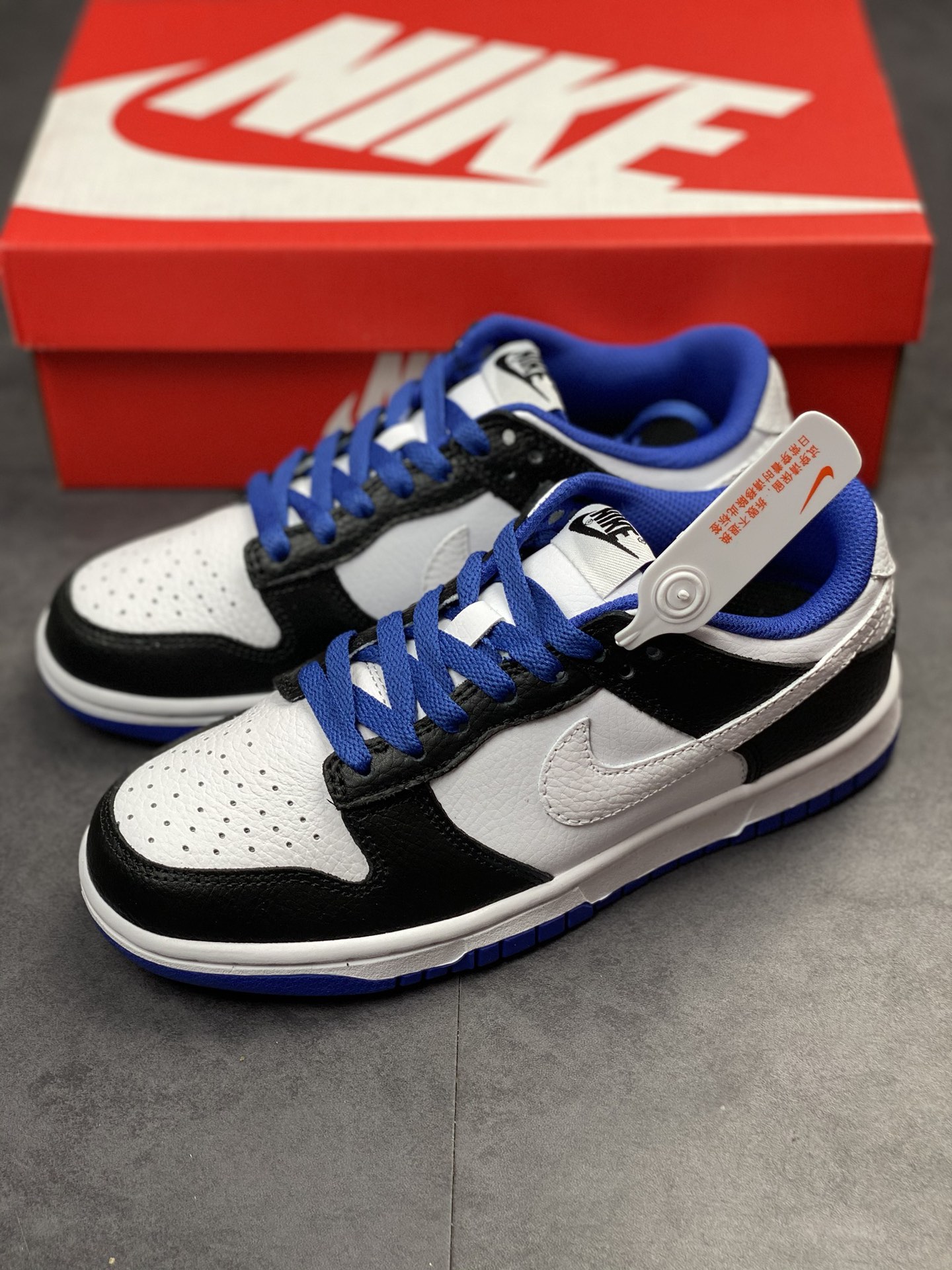 220 NIKE SB Dunk Low 黑白蓝 FD9064-110