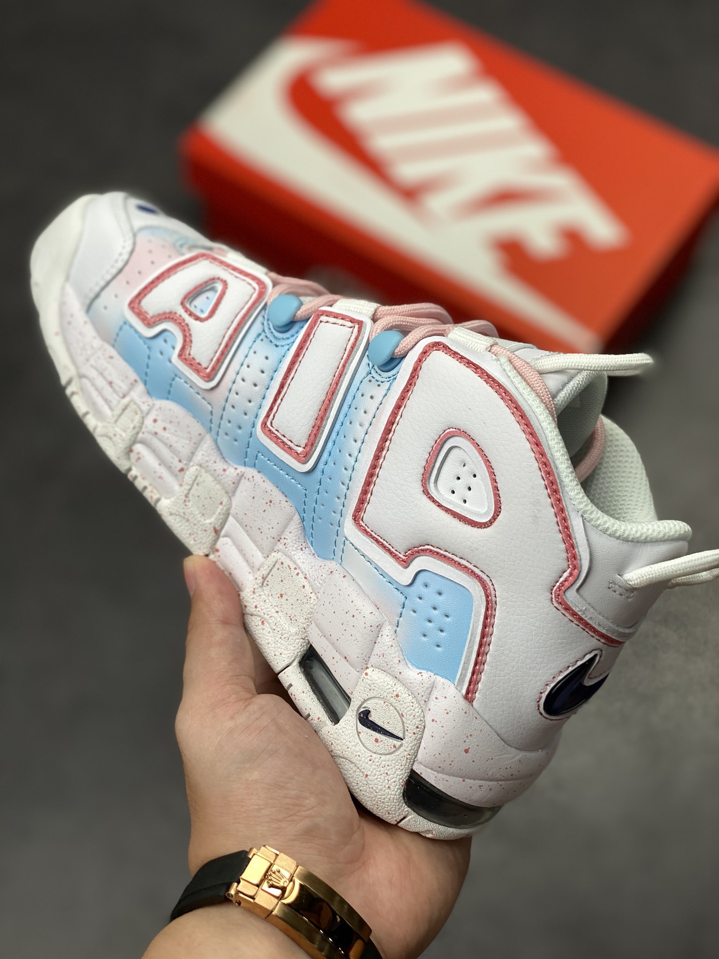 260 Air More Uptempo 代表着历史最高版本皮蓬 DH9719-100