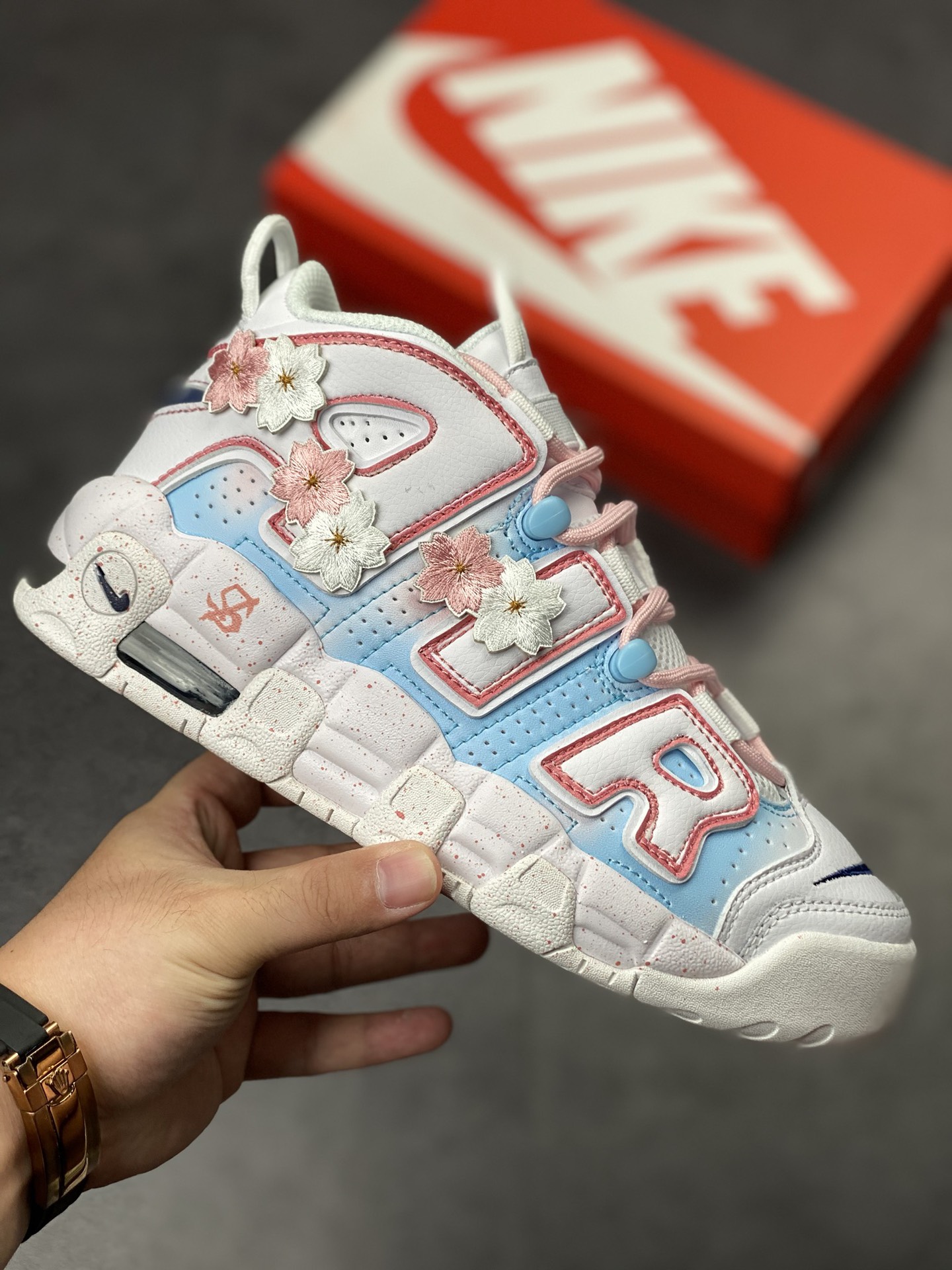 260 Air More Uptempo 代表着历史最高版本皮蓬 DH9719-100