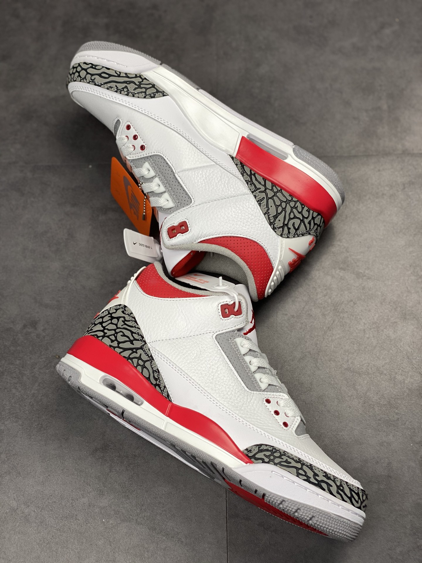 280 Air Jordan 3 Retro Low 火焰红 DN3707-160