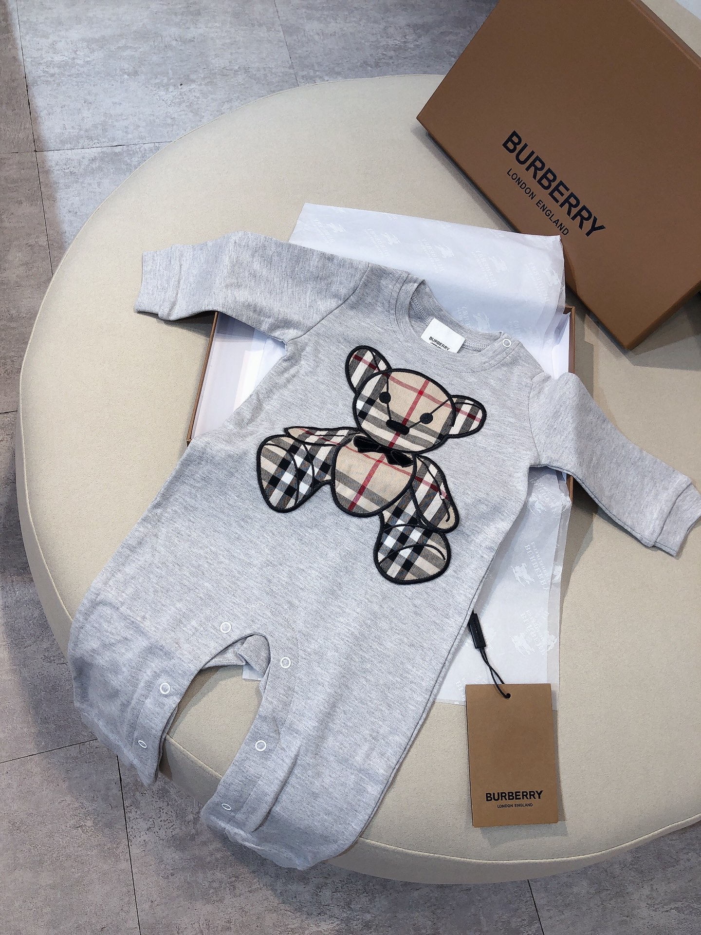 Oso de parche: @98 venta rápida Bur* nuevo estilo oso de cuadros | Mono de bebé, body, para niños y niñas, algodón puro…