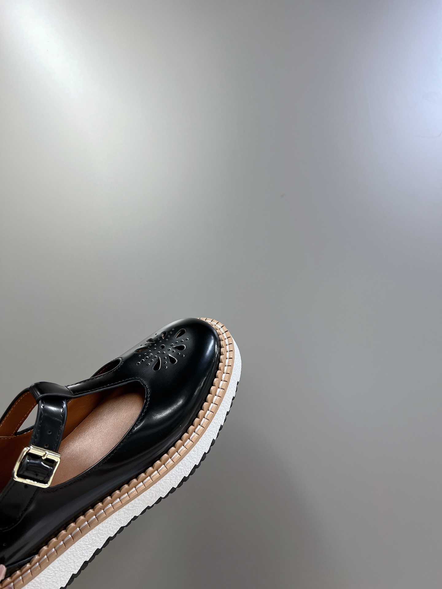 Chloe’s Rare Autumn Shoes: Comfortable, Stylish, and Custom-Made Sizes - 图片 6