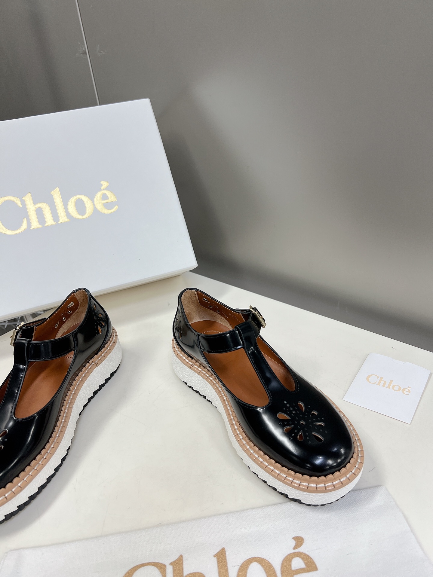 Chloe’s Rare Autumn Shoes: Comfortable, Stylish, and Custom-Made Sizes - 图片 3