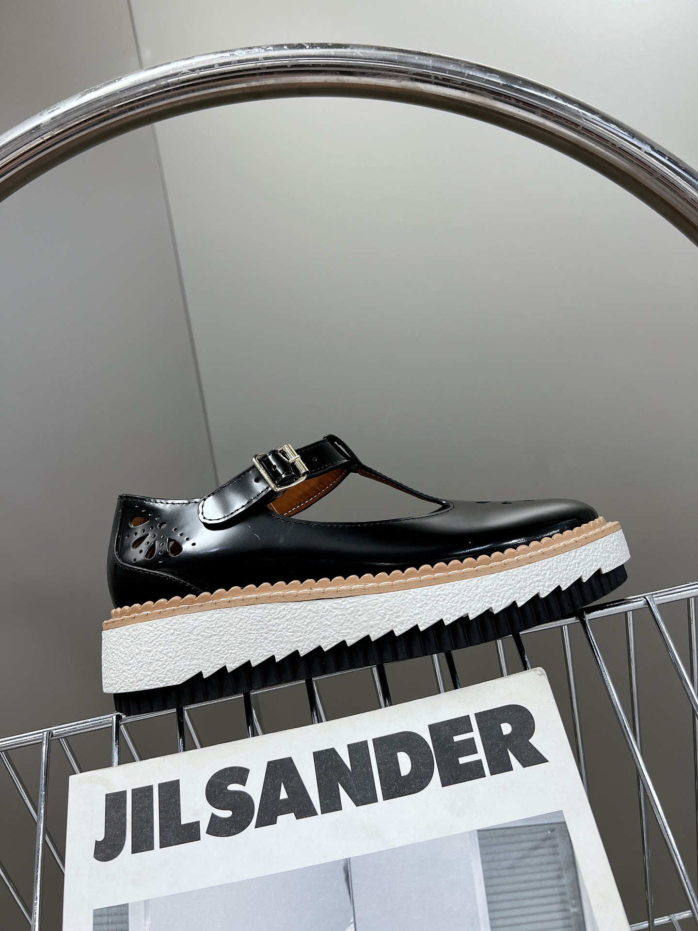 Chloe’s Rare Autumn Shoes: Comfortable, Stylish, and Custom-Made Sizes - 图片 5