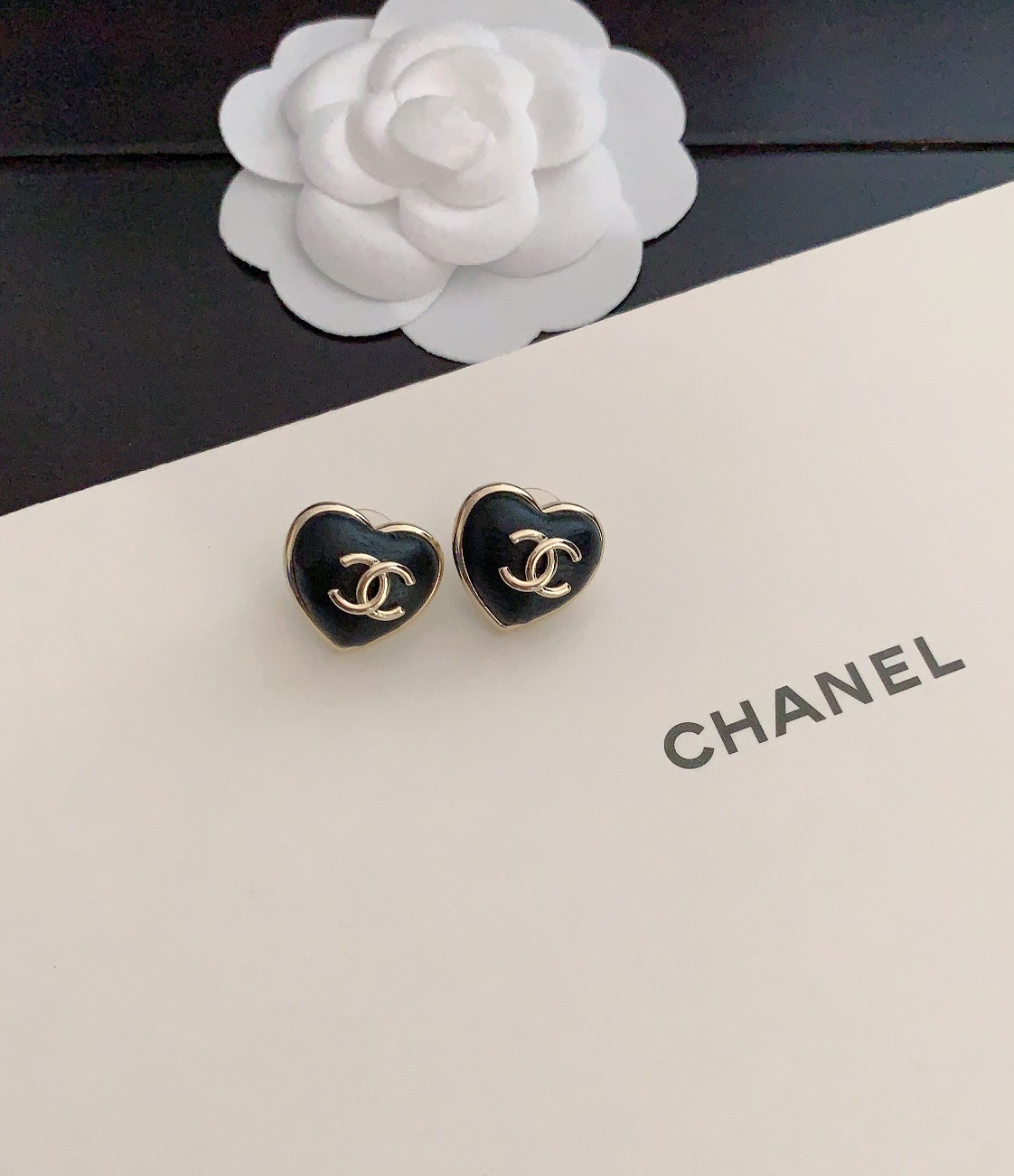 CHANEL Black Leather Heart Stud Earrings - Comprehensive 4