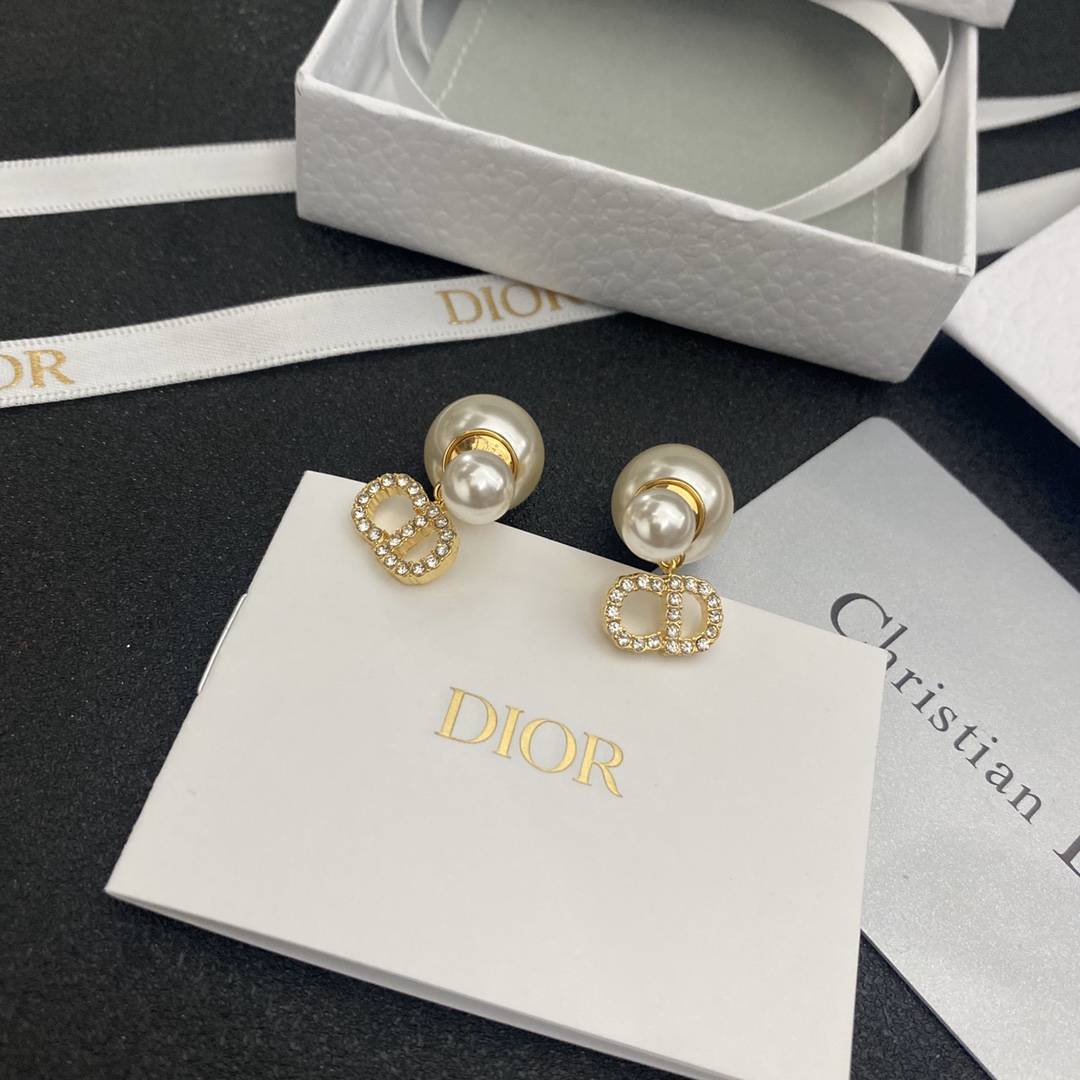 DIOR New Earrings Fashion Gold Plated Stud Earrings For Women Hypoallergenic Gift Ideas 7 a1664945260969 7175