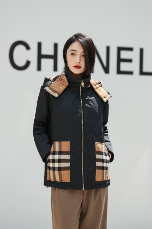 Burberry Quilted Jacket Women's Hooded Coat Diamond Plaid Lightweight 1 Burberry Quilted Jacket Women's Hooded Coat Diamond Plaid Lightweight