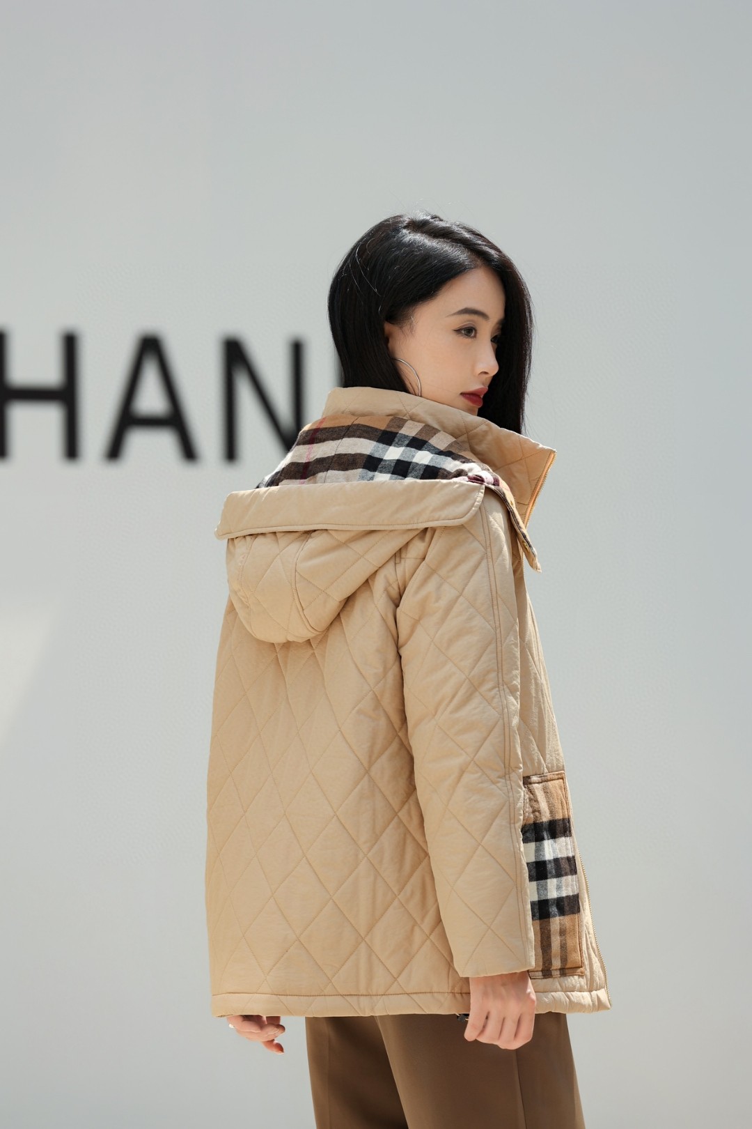 Burberry-Inspired Quilted Padded Jacket with Hood and Plaid Accents 8 a1664947587594 6733