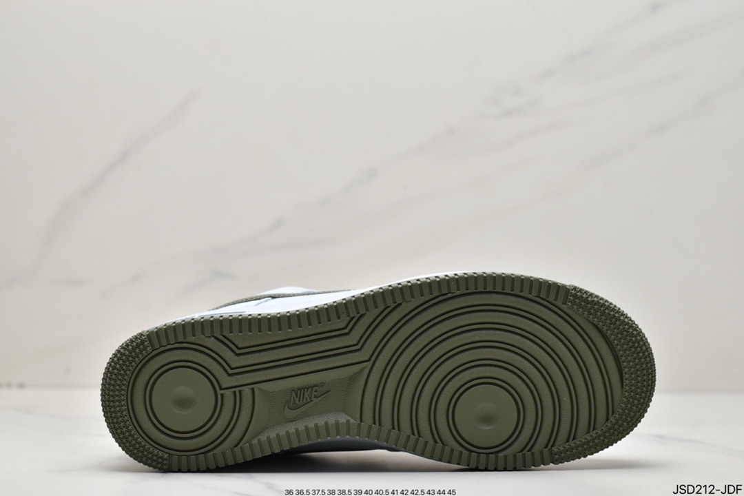 200 NIke Air Force 1 '07 月绿 布面 DG2296-002