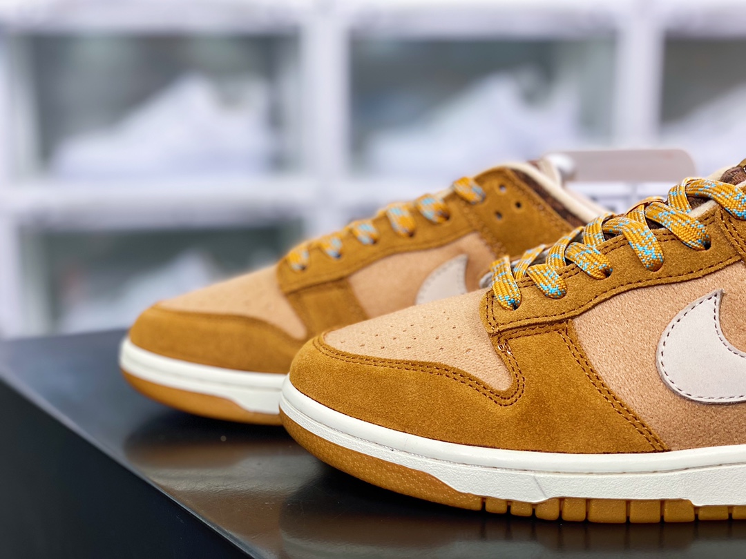 220  SB Dunk Low”Wheat Gum”扣篮系列低帮休闲运动滑板板鞋“小麦色菱格纹”DX3374-700