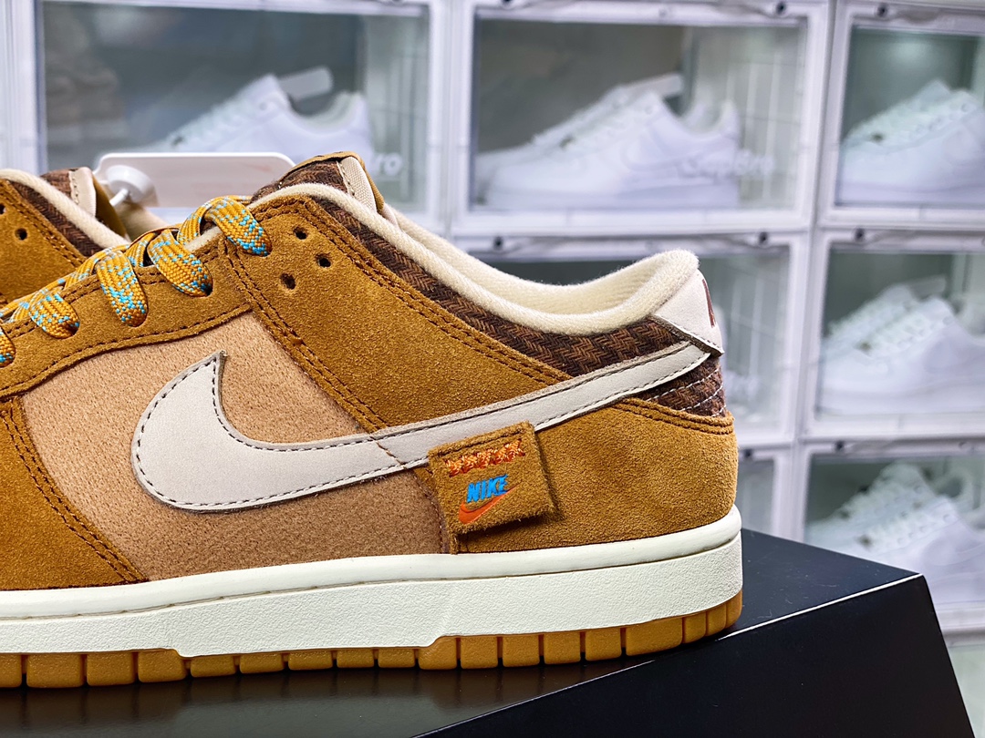 220  SB Dunk Low”Wheat Gum”扣篮系列低帮休闲运动滑板板鞋“小麦色菱格纹”DX3374-700