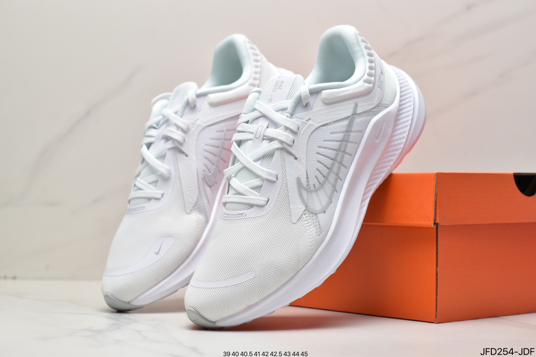 170 Quest 5极速5代 网面透气 时尚休闲跑步鞋 DD0204-100