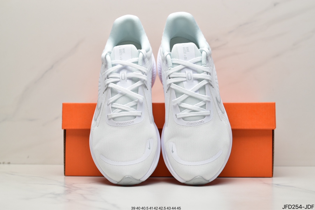 170 Quest 5极速5代 网面透气 时尚休闲跑步鞋 DD0204-100