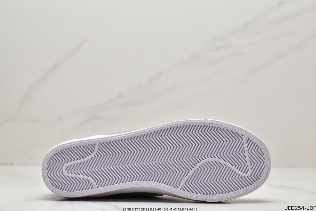 150 Nike Blazer Low '1977 Jumbo 经典开拓者低帮DV9122-131