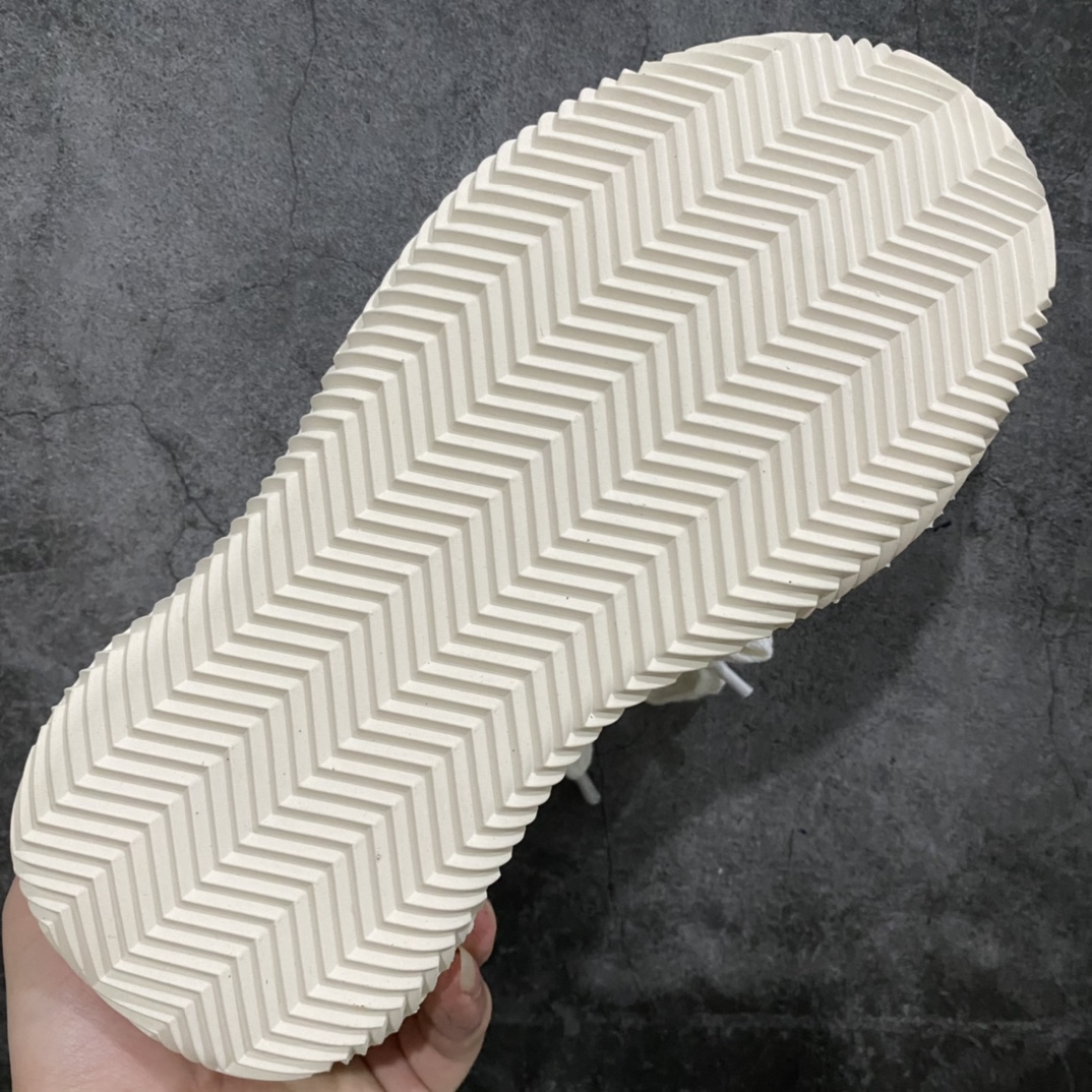 图片[9]-吴建豪个人主理潮流品牌 xVESSEL G.O.P. 2.0 MARSHMALLOW Lows 2.0 棉花糖开口笑系列解构重叠厚底软木低帮百搭增高帆布硫化板鞋“小香风白色” 原装硫化版出货 男女鞋真标硫化处理工艺 升级原楦原纸版数据开发版型 官方全套配件及包装物(附送6副腰果花鞋带/超大防尘购物袋/图腾卡/蒙娜丽莎美元/变色DIY笔/收藏级鞋盒套装!!) 纯手工贴合多重围条硫化工艺 采用12蛊司厚实舒适帆布面料 流苏做旧复古效果 鞋头开口笑处加入紫外线热感应效果（在紫外光线下发生色变!）❗️ 明星都穿它 \”SMILENCE\”隐藏款!! 尺码：35 36 37 38 39 40 各位如有紧贴资讯的，都会在网络留意到这双鞋款，它是来自于 xVESSEL，是吴建豪个人主理的时尚品牌，上年于上海的大型潮流活动上率先亮相。这双鞋名为 Peace by Piece，是以帆布鞋作为基底，并以解构手法，将鞋上不同细节堆叠营造错位，鞋面的帆布再经过打磨制造流须效果，整双鞋更是手工制作，因此显现出其细致的工序。-选品中心