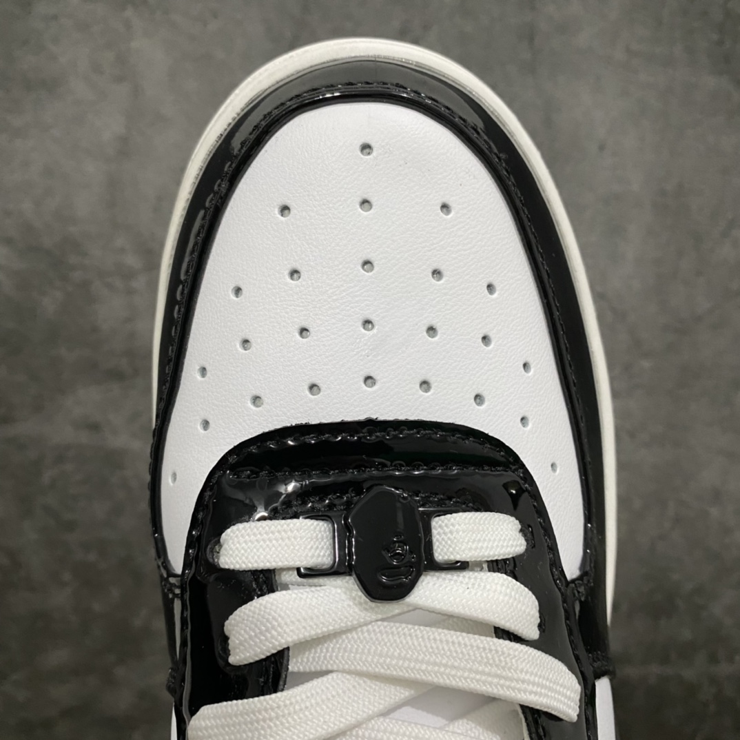 图片[5]-C版Bapesta黑白熊猫 扭曲猿人头 跟经典款黑白熊猫差不多 区别就是侧面的猿人头改成了扭曲风格……此款纯正版型 超高清洁度 海玻璃鞋垫 内置全掌气垫 全套顶级包装 包含猿人logo定制防尘袋 猿人logo卡片 抗压收纳抽屉式鞋盒 官方同步正码 尺码：36 36.5 37.5 38 38.5 39 40 40.5 41 42 42.5 43 44 44.5 45-选品中心