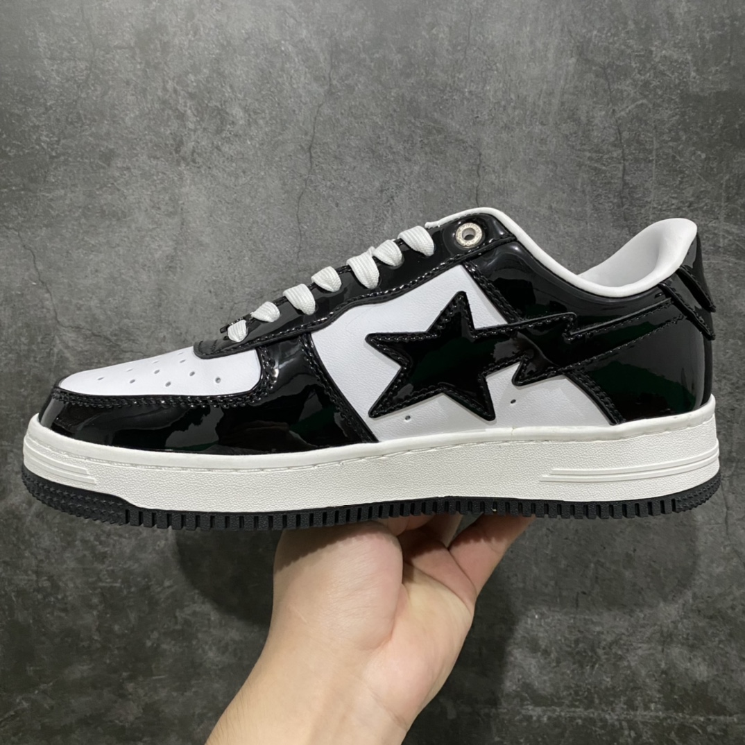 图片[2]-C版Bapesta黑白熊猫 扭曲猿人头 跟经典款黑白熊猫差不多 区别就是侧面的猿人头改成了扭曲风格……此款纯正版型 超高清洁度 海玻璃鞋垫 内置全掌气垫 全套顶级包装 包含猿人logo定制防尘袋 猿人logo卡片 抗压收纳抽屉式鞋盒 官方同步正码 尺码：36 36.5 37.5 38 38.5 39 40 40.5 41 42 42.5 43 44 44.5 45-选品中心