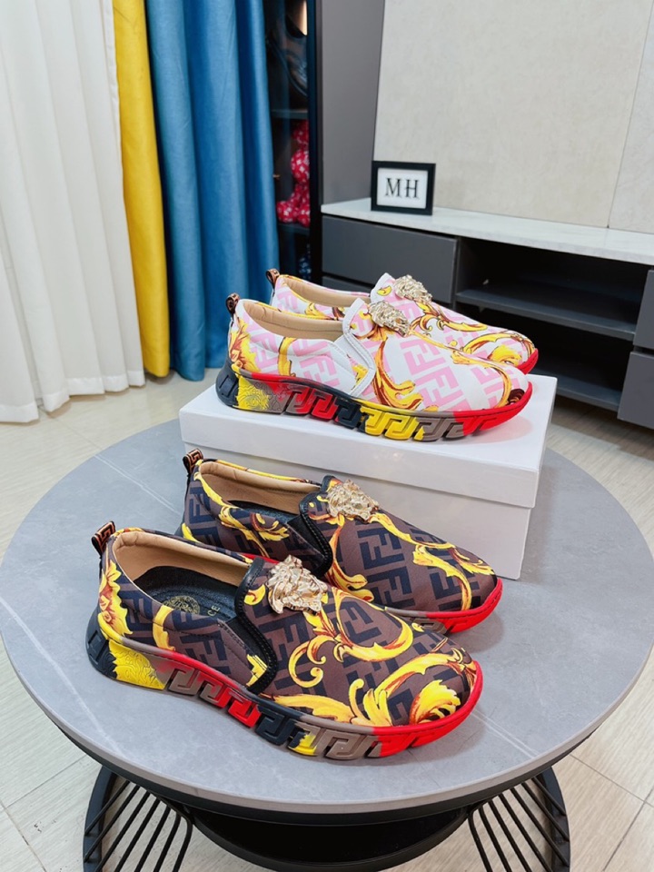 I0 VERSACE 范思哲  ～独特现代风运动鞋.专柜代购布料打印吸汗真皮内里拒绝脱色磨脚鞋底：原厂特供原版底,超舒服耐磨防滑原版底,码数：38-44