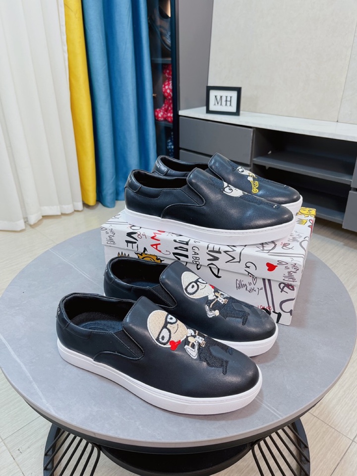 I0 Dolce & Gabbana 杜嘉班纳 官网休闲、男鞋原单品质进口头层牛皮羊里论材料做工完胜市场所有版本最高品质出货 实物拍摄,面料进口凸显品牌独特魅力鞋带也是原版定制经典系带款鞋 上脚十分舒适 、码数38-44