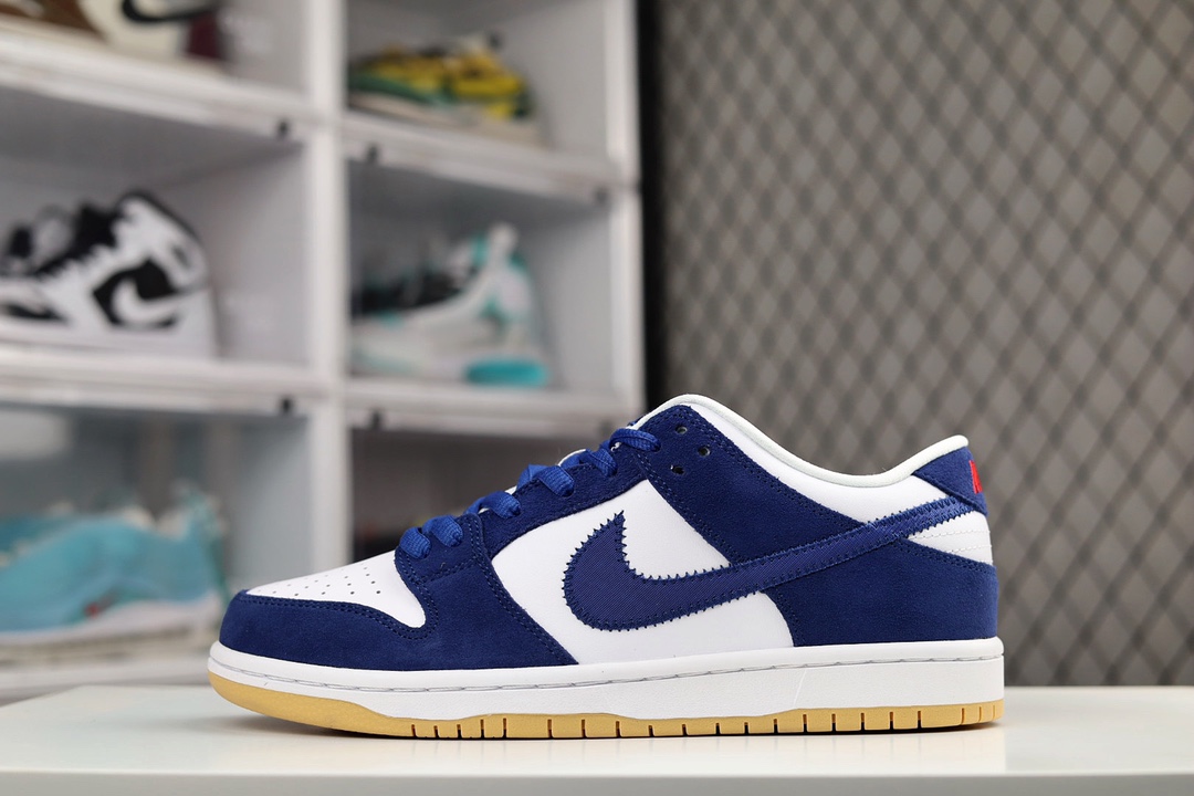 I0 Nike SB Dunk Low PRO PRM 白蓝 洛杉矶道奇纯原大厂出品 极力推荐原装头层材料 独家版型蒸餾加工帶來的是更好的视觉和脚感体验大厂纯原品质出货 清洁度 电绣工艺 皮料切割干净无任何毛边 细节完美官方