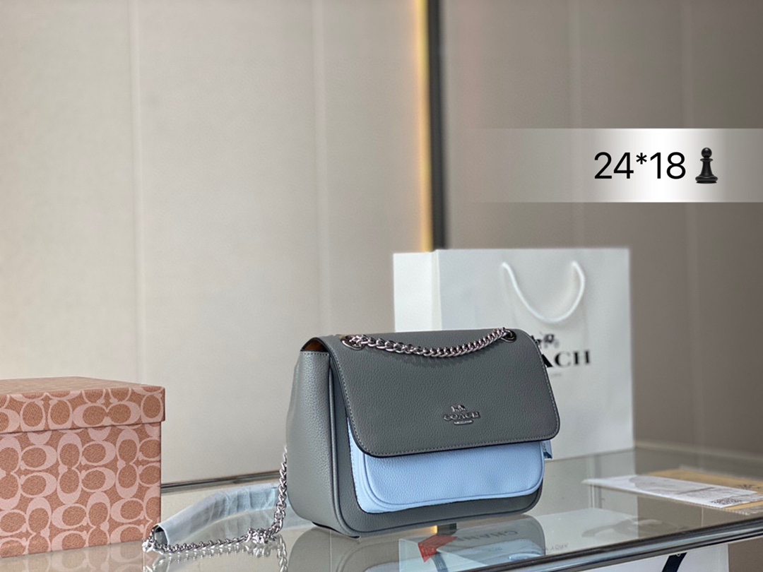 J5  Coach 蔻驰 coach新品链条包 尺寸：24*18 仙女白邮差包 可盐可甜系列