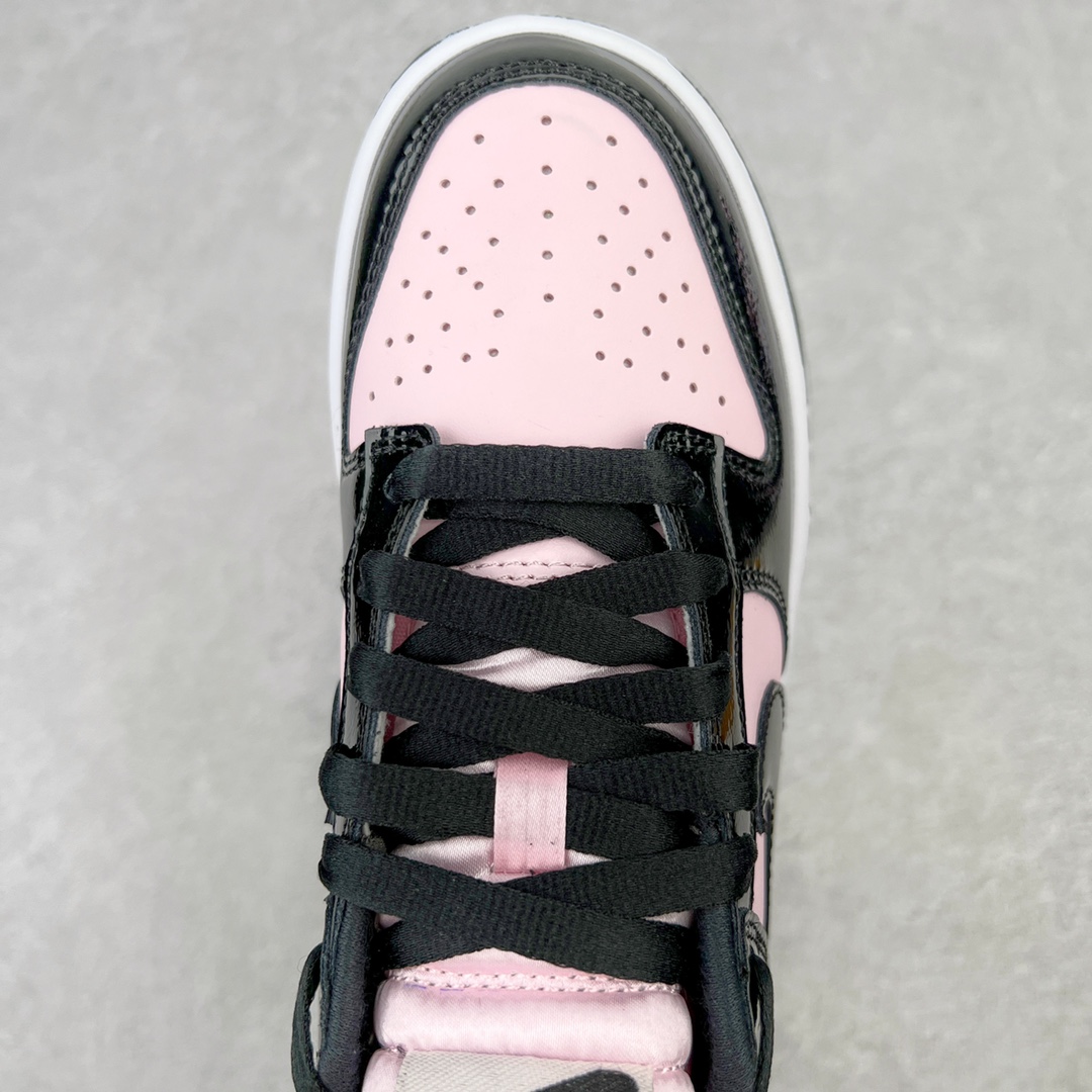 图片[4]-＃AY/GZ纯原福利 NK Dunk Low 黑粉漆皮 DJ9955-600 独家原厂航空铝磨具打磨大底 鞋头坡度极致还原 原盒原配 圈内天花板工艺 原厂冲刀 超高清洁度 全鞋零毛边皮料切割 全套原楦原模倾力打造完美版型 采用原厂百宏鞋带以及原厂百宏织唛舌标 内标可供原厂几率过验 原厂中底布黄色点胶 原厂中底布拉帮走线遵循公司 尺码对应库存‼️-选品中心