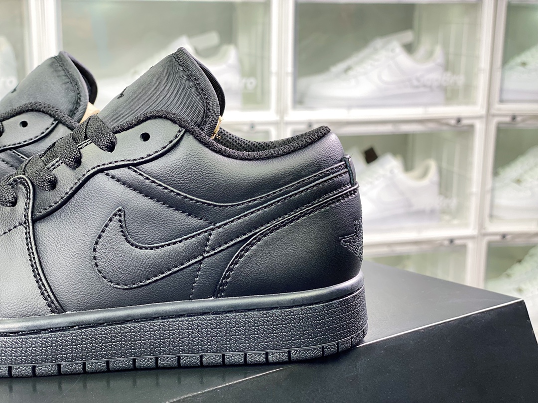 200 Air Jordan 1 Low”Triple Black ”AJ1乔丹一代低帮经典复古文化休闲运动篮球鞋“纯黑武士”553558-093