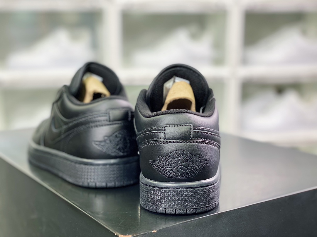 200 Air Jordan 1 Low”Triple Black ”AJ1乔丹一代低帮经典复古文化休闲运动篮球鞋“纯黑武士”553558-093