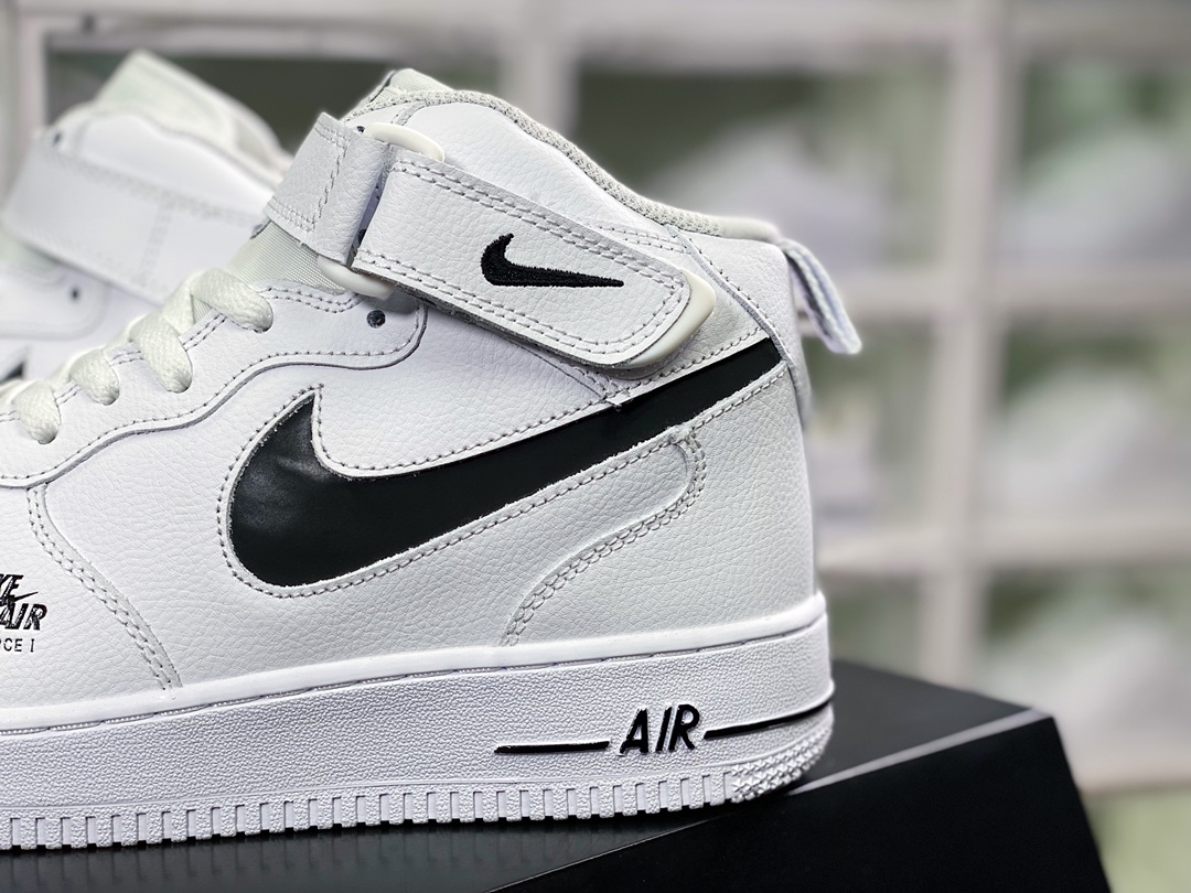 240 Air Force 1 ′07 LV8 Mid Premium”White/black”空军一号CV3039-108