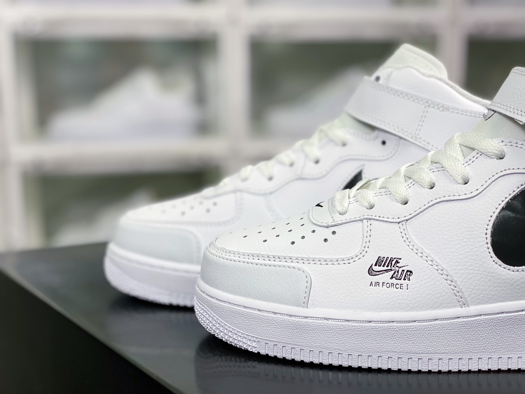 240 Air Force 1 ′07 LV8 Mid Premium”White/black”空军一号CV3039-108
