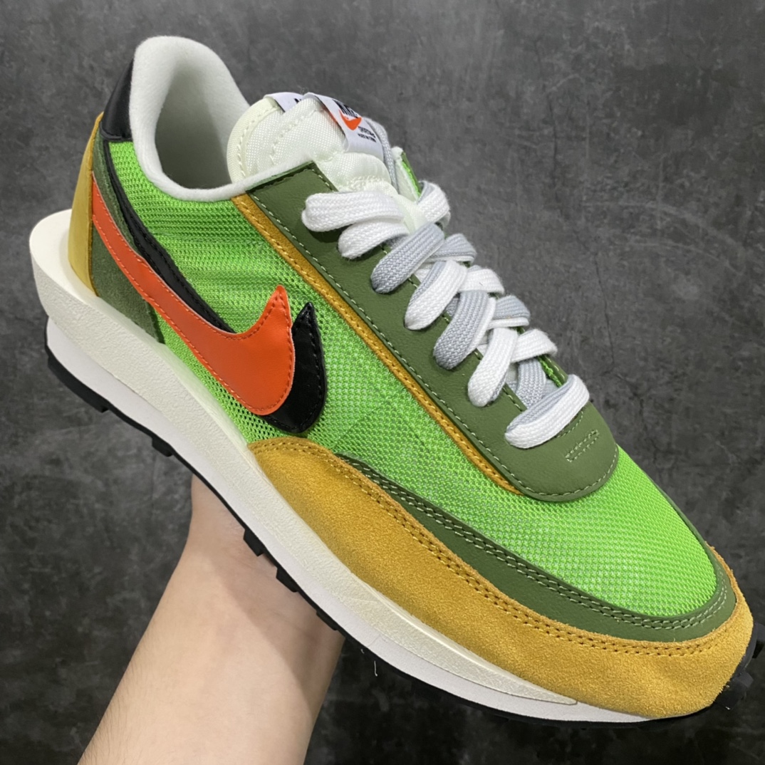 图片[3]-Top纯原 Sacai x NK LDV Waffl Daybreak 联名走秀款解构双底双勾双鞋舌华夫复古慢跑鞋 货号：BV0073-300 原厂材质 市面唯一无色差 正确楦头鞋型 随意对比任何版本 双钩距离百分百同步 鞋头包边宽度一致 区分一切市面货 广东原厂织麦标 立竿见影 肉眼可区分市面任何版本 原楦原纸板 全邦机配合上楦 织麦标及中底贴为荧光效果 原厂海德堡打印机 原盒标 凹凸感明显细节补图再补充 尺码：35.5 36 36.5 37.5 38 38.5 39 40 40.5 41 42 42.5 43 44 44.5 45 46-选品中心