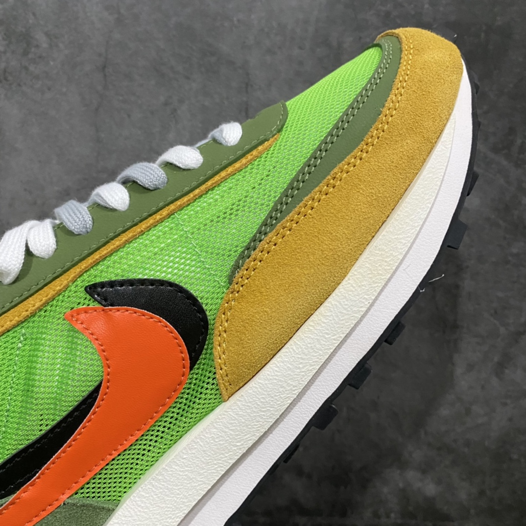 图片[7]-Top纯原 Sacai x NK LDV Waffl Daybreak 联名走秀款解构双底双勾双鞋舌华夫复古慢跑鞋 货号：BV0073-300 原厂材质 市面唯一无色差 正确楦头鞋型 随意对比任何版本 双钩距离百分百同步 鞋头包边宽度一致 区分一切市面货 广东原厂织麦标 立竿见影 肉眼可区分市面任何版本 原楦原纸板 全邦机配合上楦 织麦标及中底贴为荧光效果 原厂海德堡打印机 原盒标 凹凸感明显细节补图再补充 尺码：35.5 36 36.5 37.5 38 38.5 39 40 40.5 41 42 42.5 43 44 44.5 45 46-选品中心