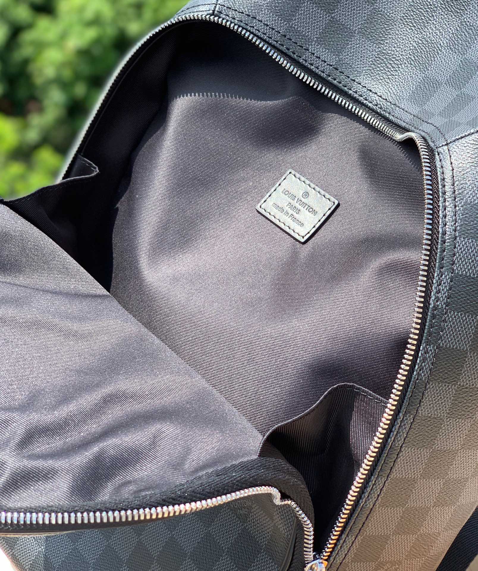 🌼 m45279尺寸28-45-18cmLV 新款MICHAEL 黑灰棋盘格双肩包，这款 Michael