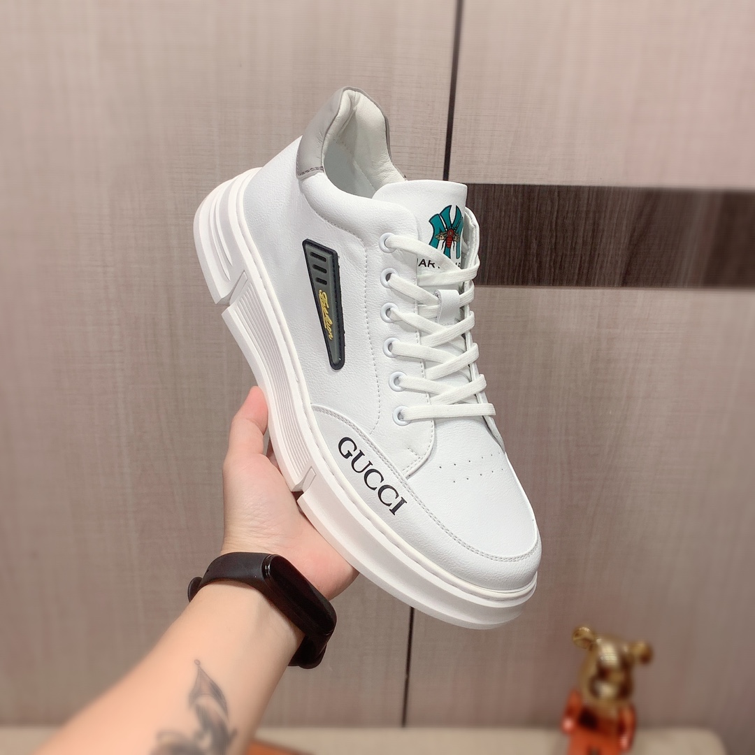 I5  Gucci  古奇   最新爆款休闲鞋，顶端品牌奢侈～代购，顶级～质量。专柜同卖产品鞋面選用进口透气材质透气内里精细做工。原版个性时尚柔软橡膠耐磨防滑大底，上脚轻巧舒适，实物拍摄實物更好看，005码: 38-43。”},”subimgsSrc”:,”isTop”:0,”negativeStock”:true,”share_time”:”