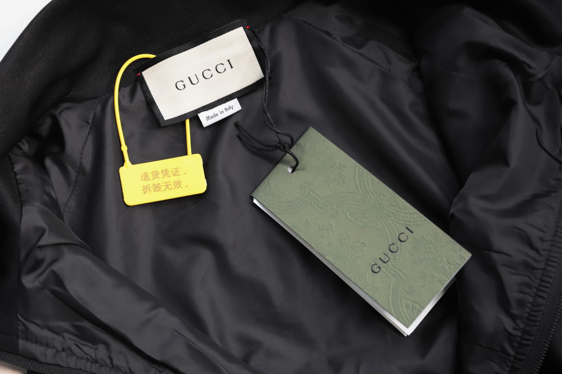 配手提盒包装） gucci 蛇纹套装外套