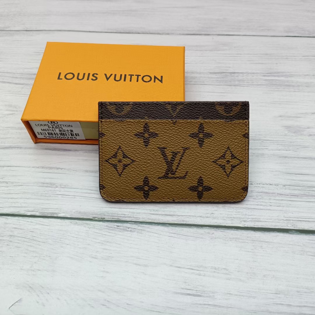 Leather card case, front view