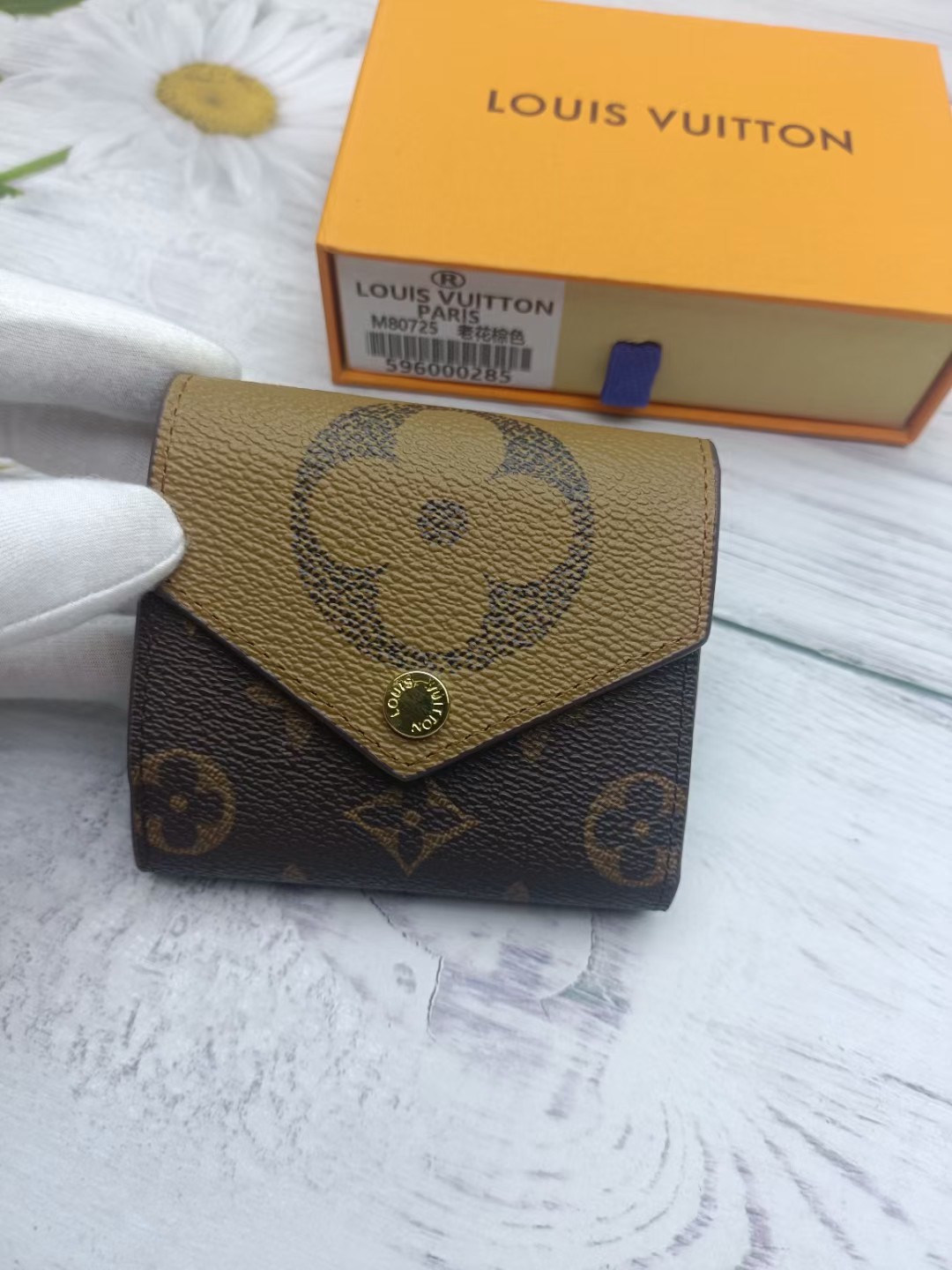 Leather Card Holder - In-Use Shot Leather card holder in use