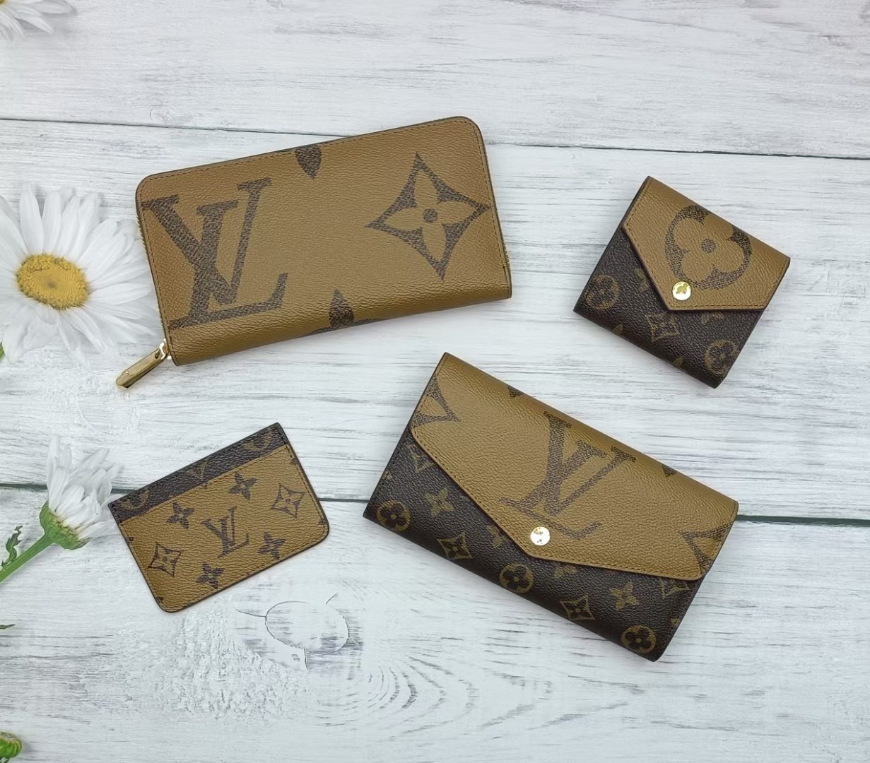 Leather tote bag stitching