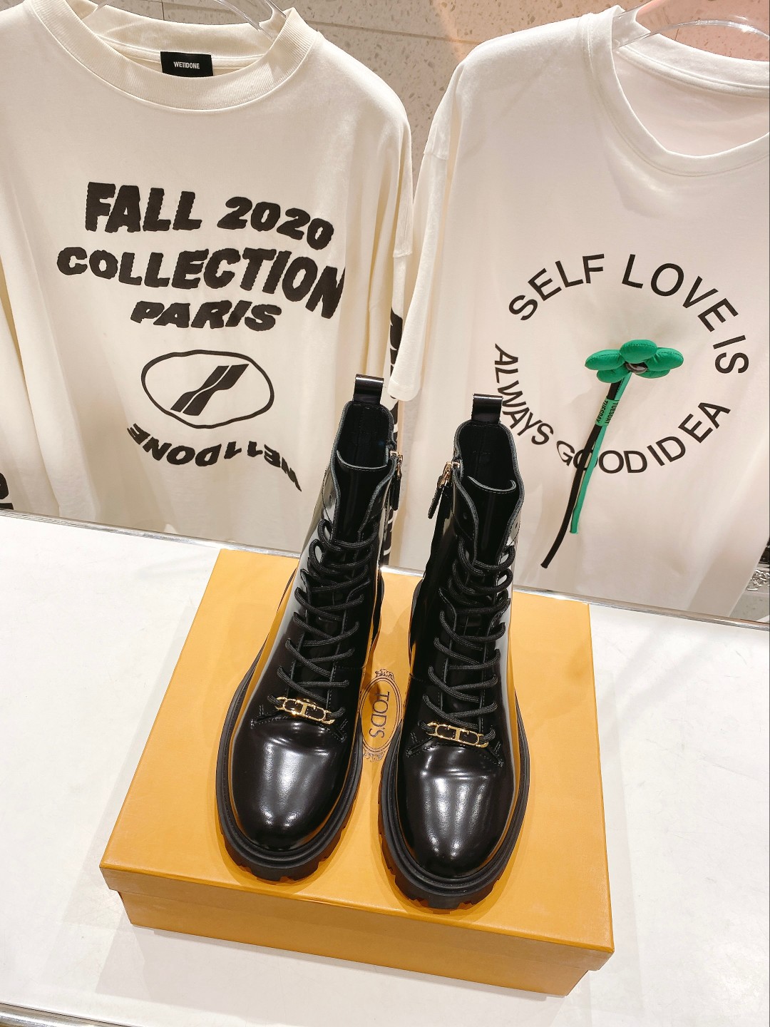 2022 Fashion: Thick-Tweet Belt and Martin Boots – Top Quality Leather, Stylish Design - 图片 2