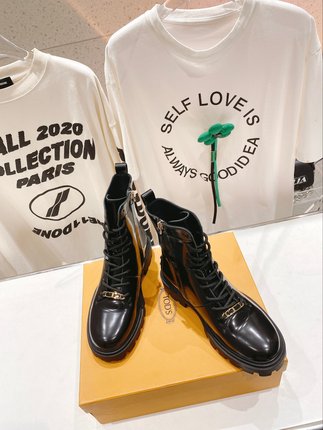 2022 Fashion: Thick-Tweet Belt and Martin Boots – Top Quality Leather, Stylish Design - 图片 3