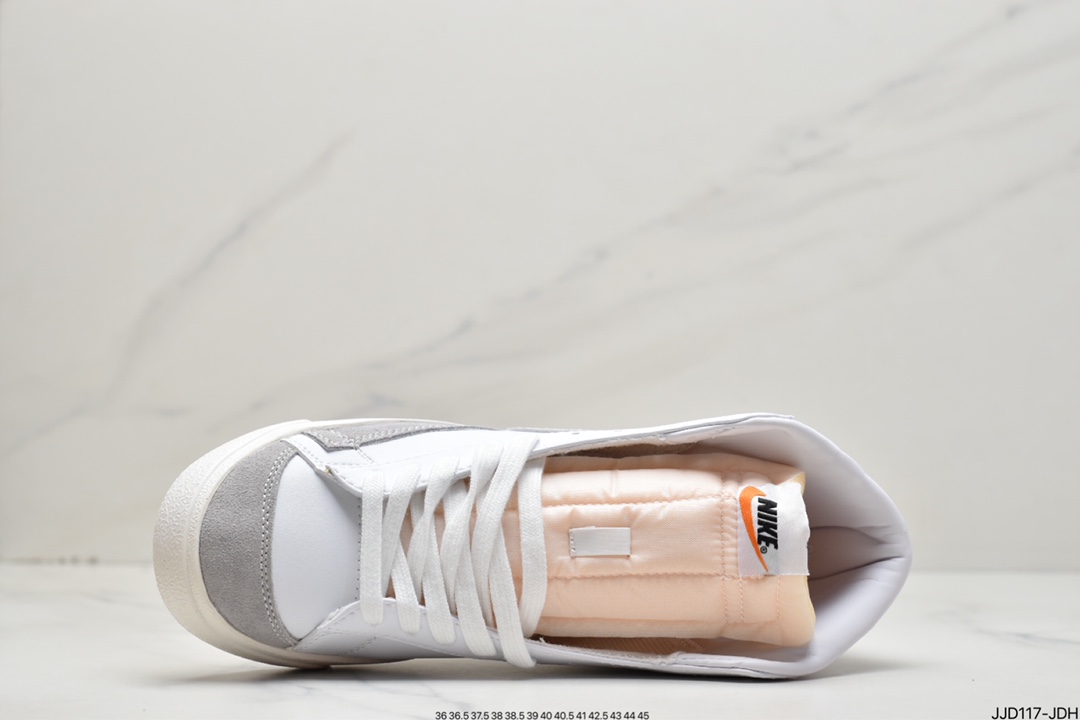 130 耐克Nike WMNS Blazer Mid ”1977 Vintage SE经典开拓者高帮 BQ6806