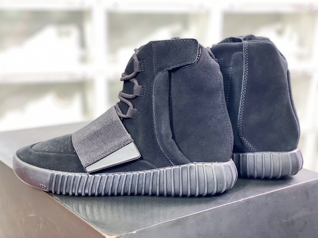 Kanye West x Originals YEEZY BOOST 750 ”Triple Black” first generation high help BB1839