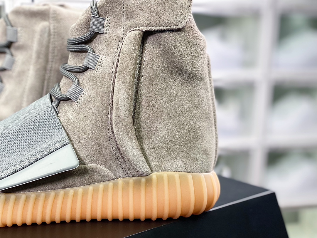 Kanye West x Originals YEEZY BOOST 750 ”Light Grey” first-generation high-top BB1840