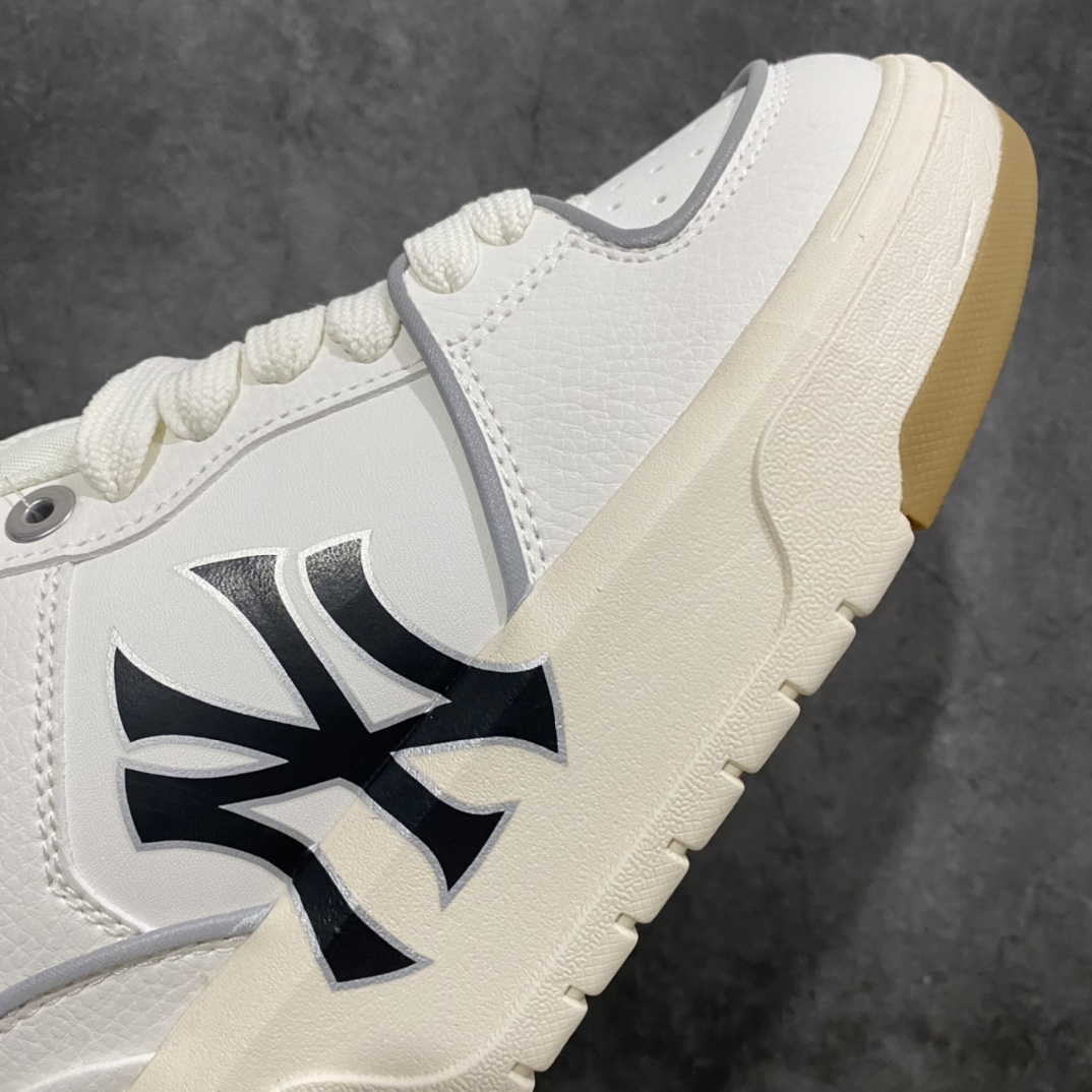 图片[6]-韩国洋基队NY大标潮流老爹鞋 MLB小白鞋市面上唯一顶级纯原版本 原材料打造 原楦原档案数据开发版型 完美鞋头弧度/后套收口效果🆚市面文案版本‼️ 原厂立体填充鞋舌海绵 中底注胶孔原数据开发模具大底 原厂转印标 保证不掉字 内增高6cm 原厂1：1模具开发 原厂进口纳米材质 原厂 全套手提袋 原盒雷射防伪标包装 天猫订单品质 官网尺码35 36 36.5 37.5 38 38.5 39 40 40.5 41 42 42.5 43 44 45-选品中心