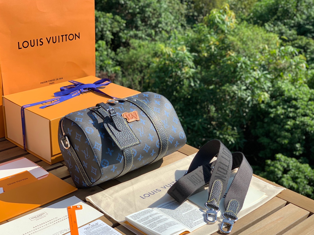 非市场普通货 进口皮料半钢五金 m46339尺寸27-17-13cm海外原厂渠道特供，Lv City K