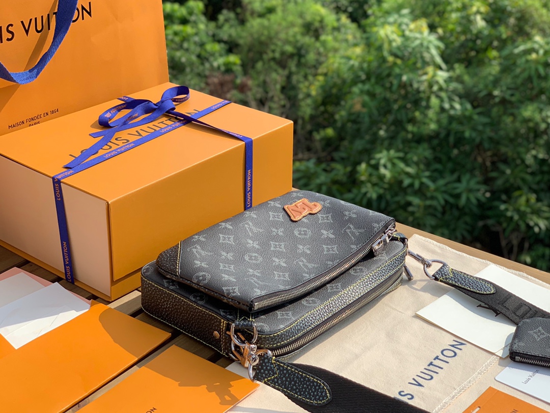 非市场普通货 进口皮料半钢五金 m46340尺寸28-8.5-7cm原厂渠道特供 LV Trio 三合一