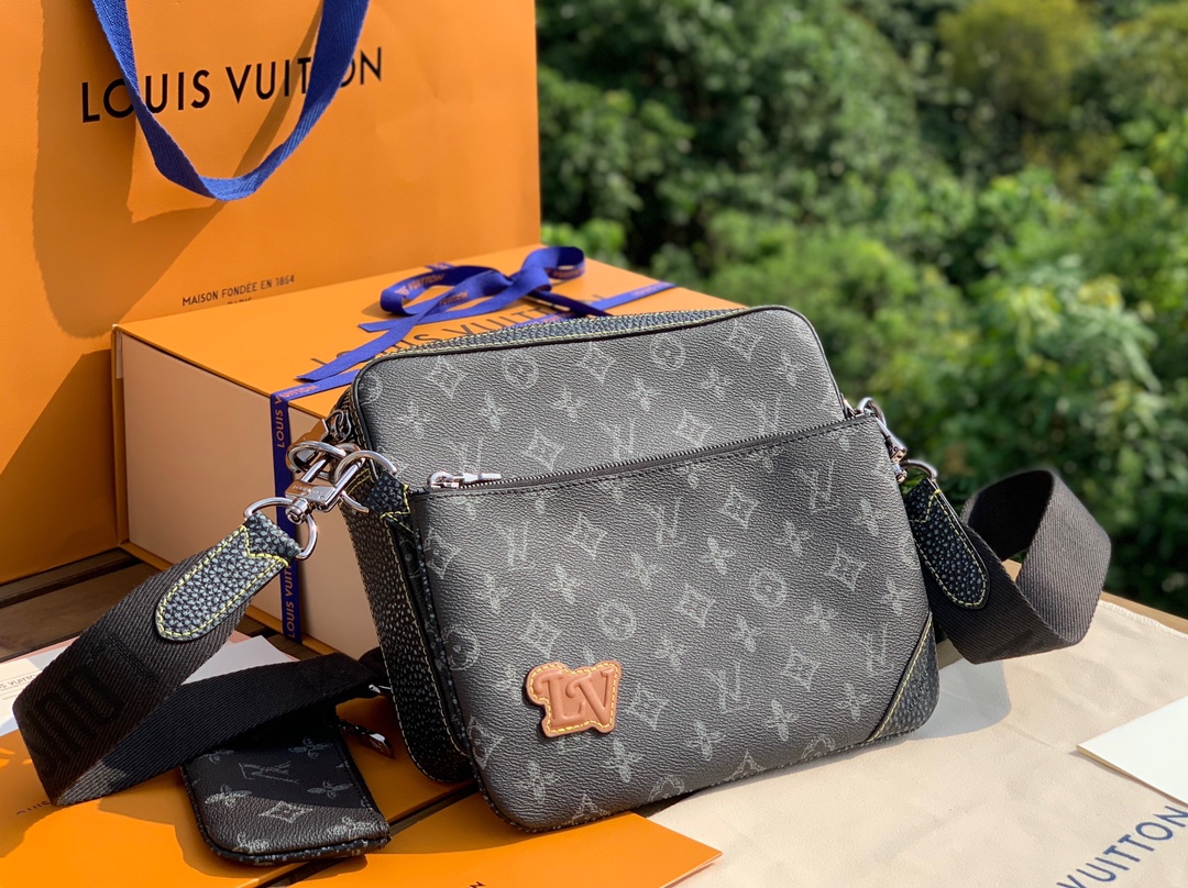 非市场普通货 进口皮料半钢五金 m46340尺寸28-8.5-7cm原厂渠道特供 LV Trio 三合一