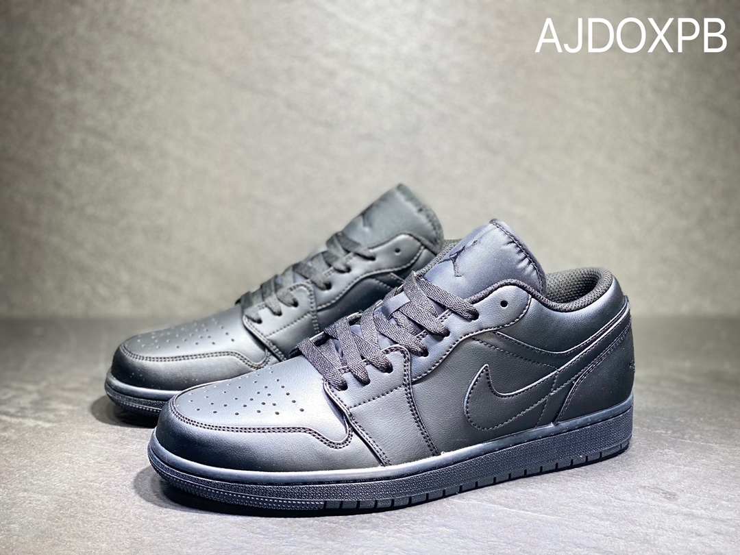 200 NIKE Air Jordan 1 Low 乔丹低帮休闲板鞋 553558-093