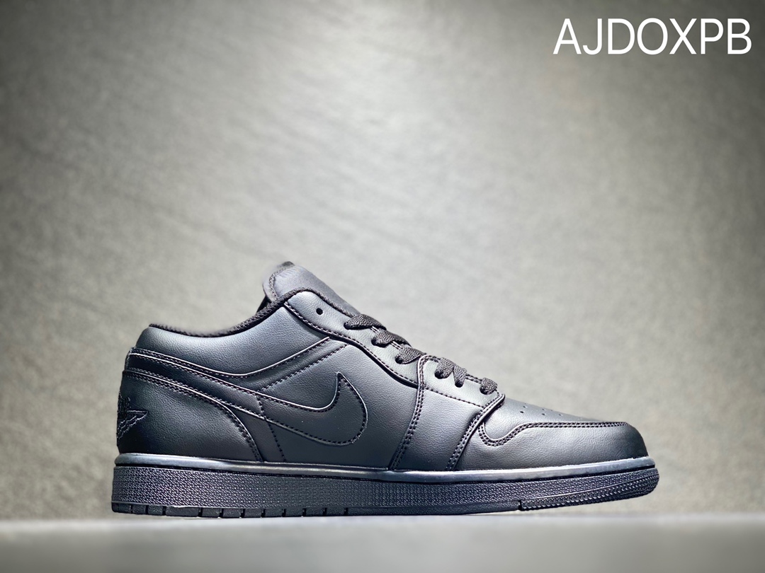 200 NIKE Air Jordan 1 Low 乔丹低帮休闲板鞋 553558-093