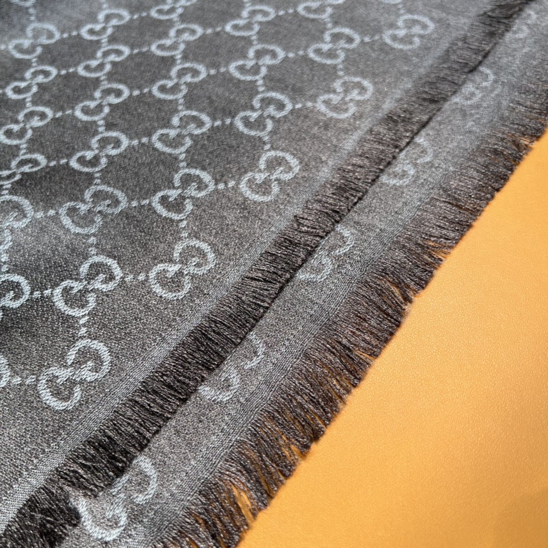 Gucci Wool & Silk Scarf with GG Logo - 140cm x 140cm, Soft & Luxurious 8 i1665151058 2090 3